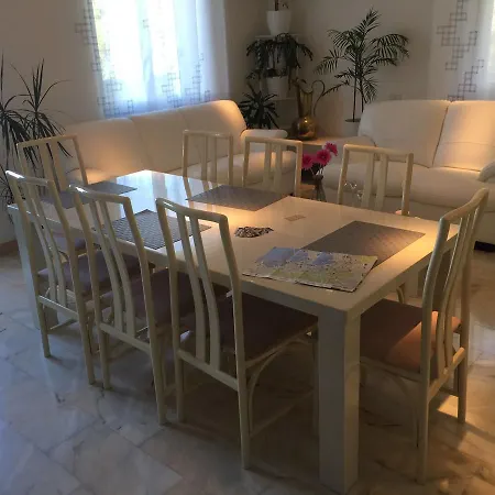 B&B Villa Inn فندق مبيت وإفطار ترييستي